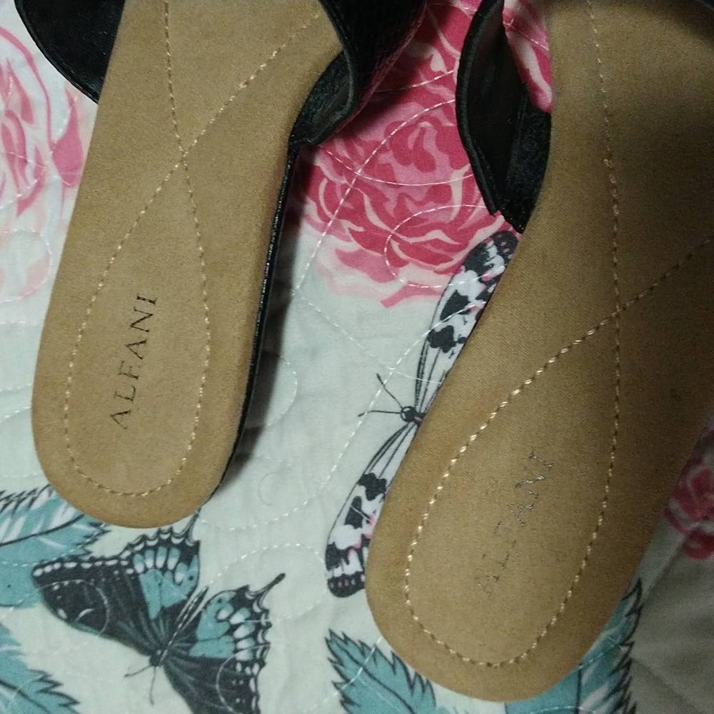 ALFANI SANDALS - Picture 7 of 7